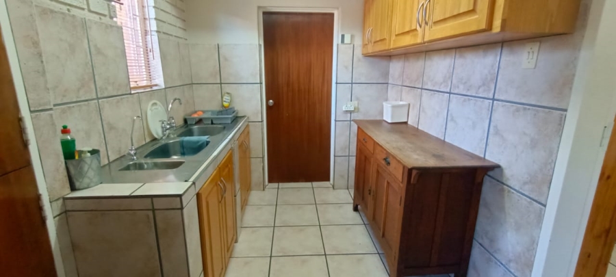 5 Bedroom Property for Sale in Kuruman Northern Cape